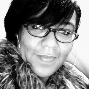 Meet your Posher, Mia